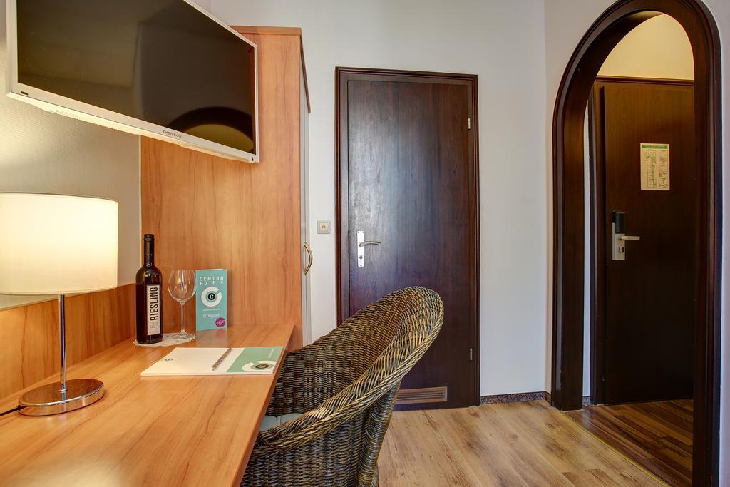 Trip Inn Hotel Blankenburg Karlsruhe Room photo