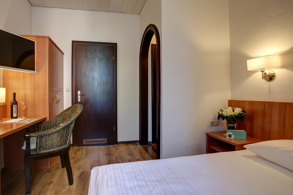Trip Inn Hotel Blankenburg Karlsruhe Room photo