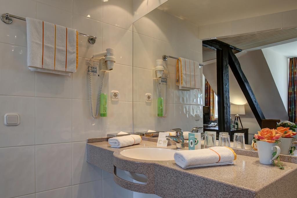 Trip Inn Hotel Blankenburg Karlsruhe Room photo