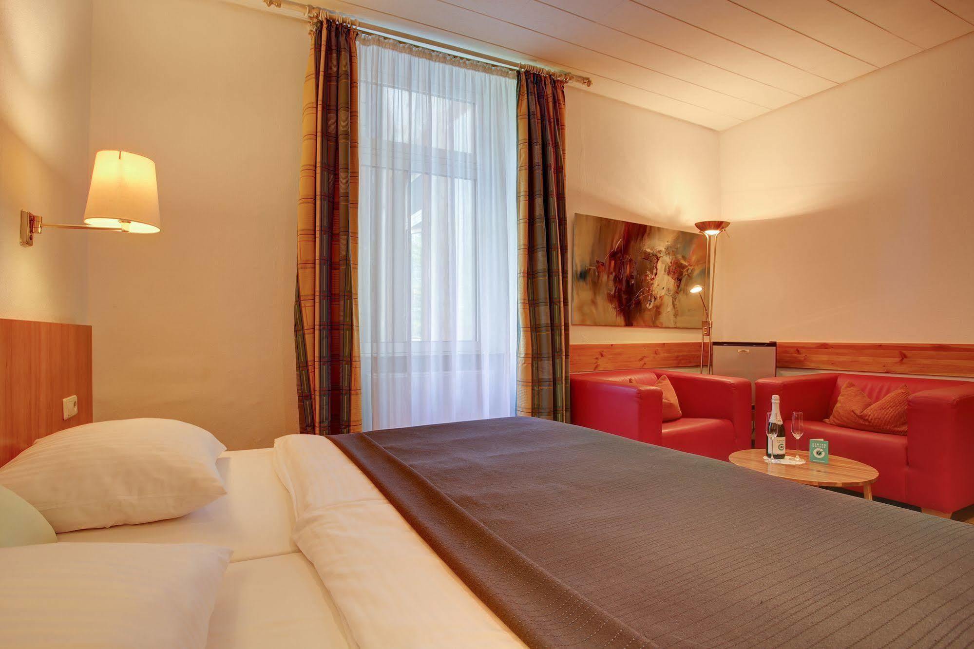 Trip Inn Hotel Blankenburg Karlsruhe Exterior photo